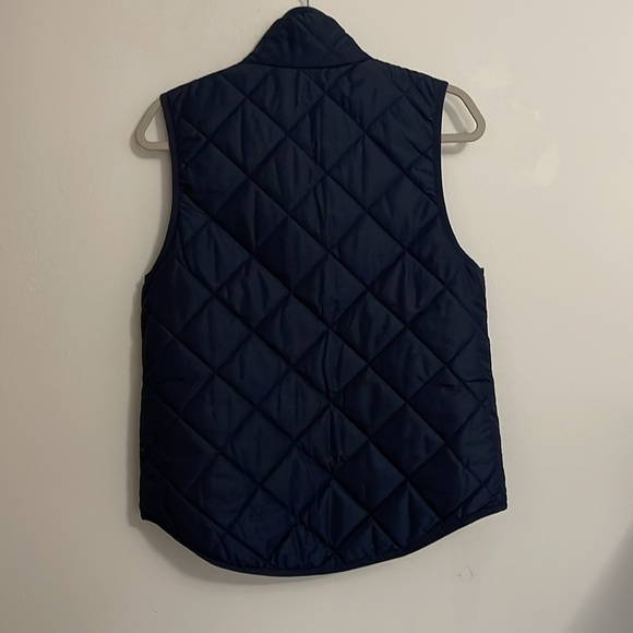 41 Hawthorne Lightweight Puffer Vest - Picture 2 of 6